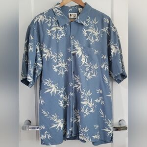 Vintage Silk Circa 1969 Blue&Cream Casual Button Down Shirt w/ Botanical Design